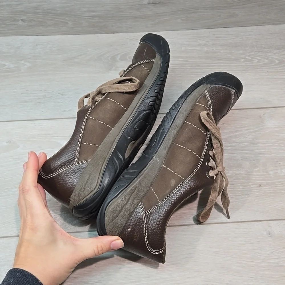 Keen Womens Presidio  Leather Sneakers shoes sz 9.5